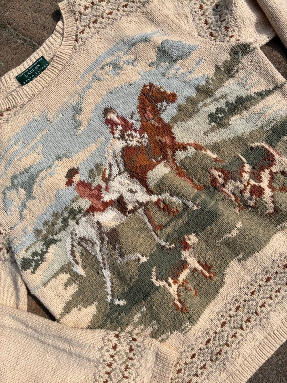 Vintage Ralph Lauren Beige Crewneck Sweater with Equestrian Scene - Picture 4 of 4